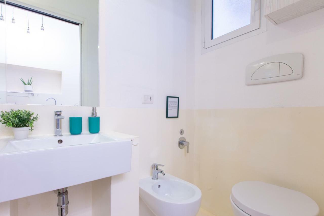 Piazza Martiri Apartment Cagliari Bagian luar foto