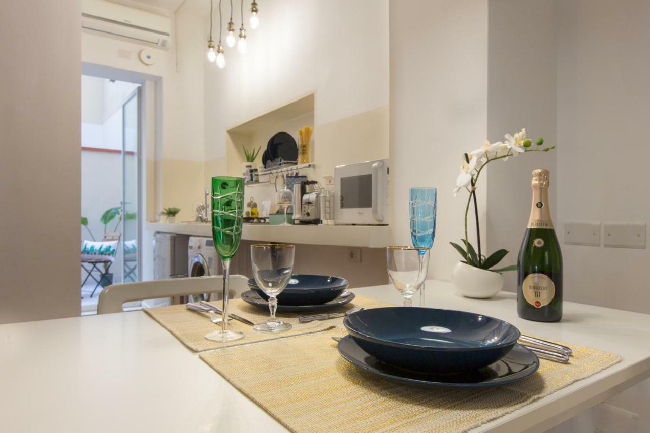 Piazza Martiri Apartment Cagliari Bagian luar foto